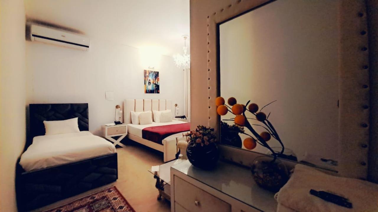 איסלמאבד The Life Style Lodges Opp Centaurus Mall מראה חיצוני תמונה